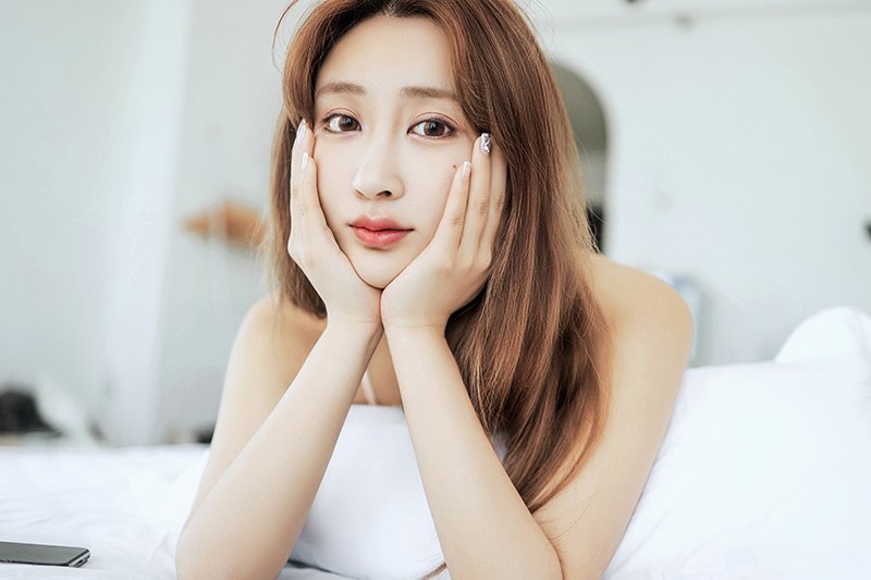 小家碧玉林子欣完美圆乳体香四溢(图36)