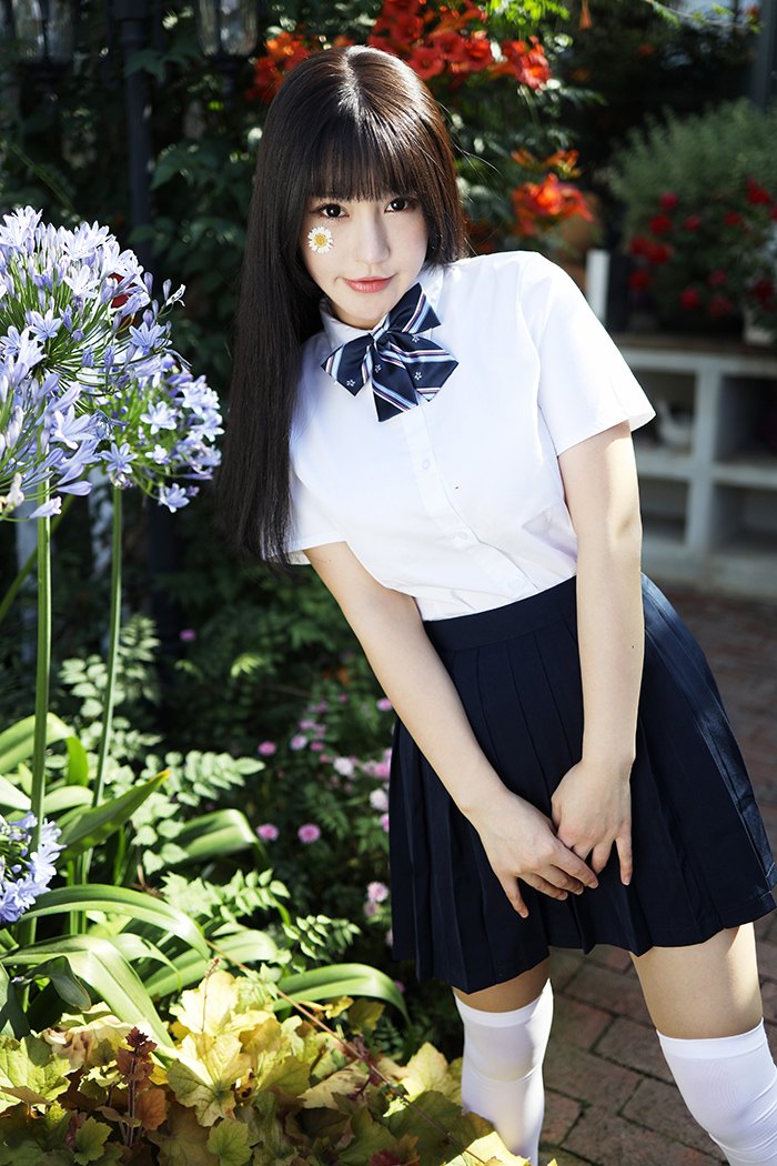 激萌学生妹朱可儿白皙巨乳撩裙诱惑(图10)