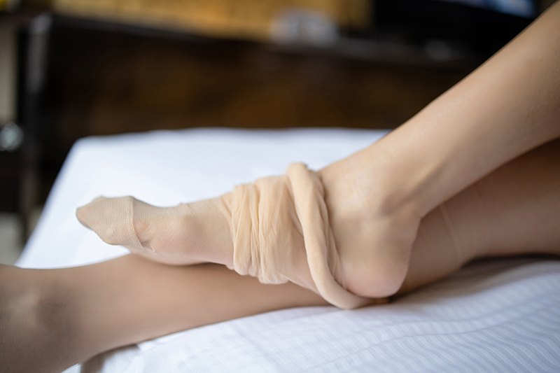 热辣女秘书李雅肉丝美脚体态妖娆(图73)