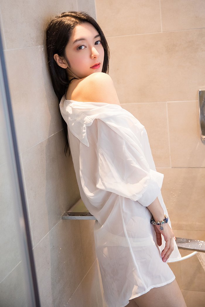 日思夜想小热巴娇嫩玉体湿身诱惑(图29)