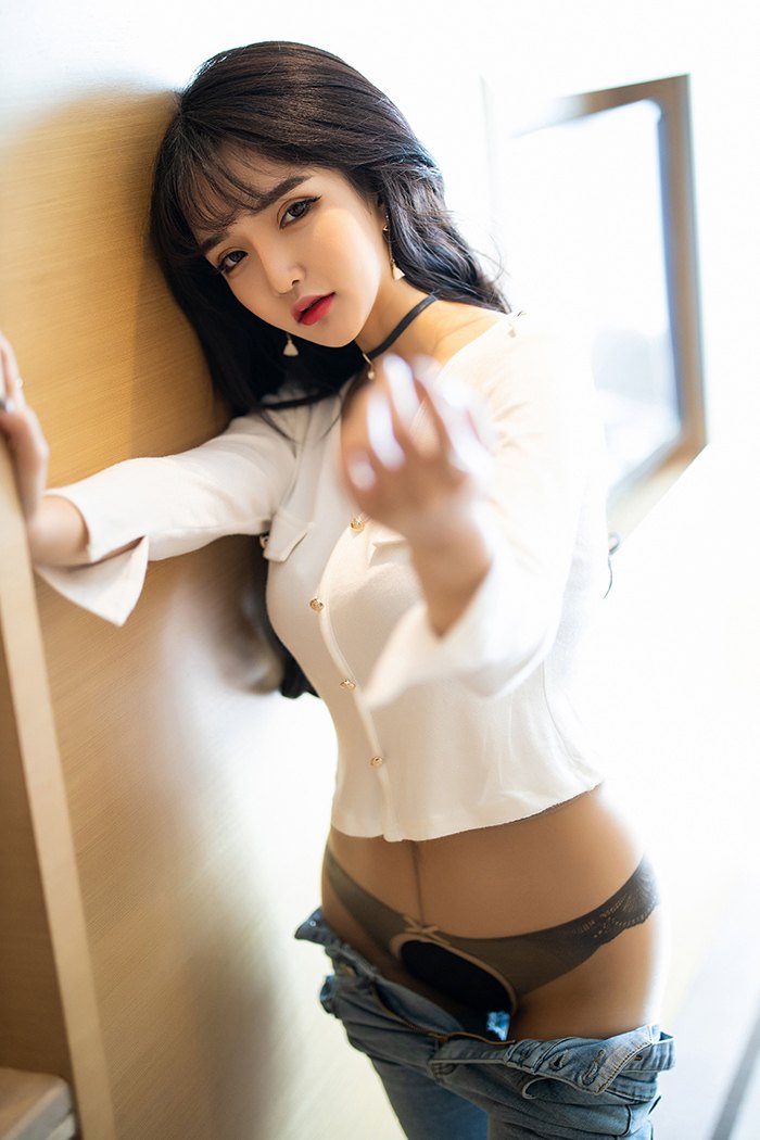 热辣小妹Miko酱肉丝玉足搔首弄姿(图20)