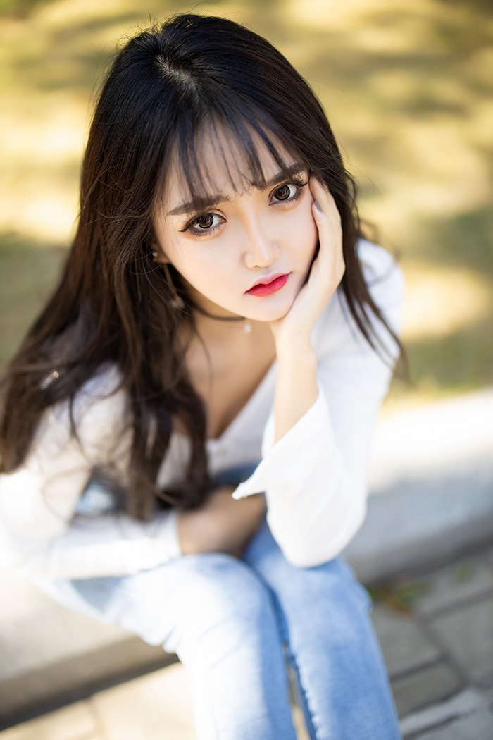 热辣小妹Miko酱肉丝玉足搔首弄姿(图4)