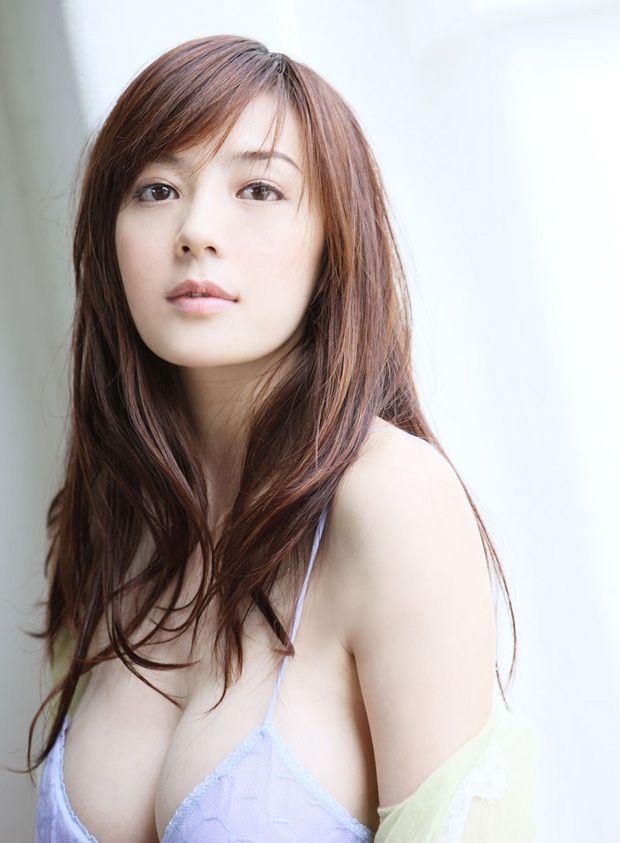 性感美女周伟童最新高清写真(图16)