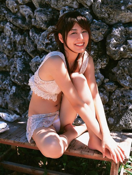 日本性感正妹杉本有美湿身写真(图5)