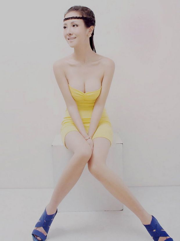 超靓性感女郎干露露艺术照(图4)