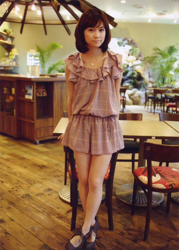 日本美女龟井绘里写真套图(图12)