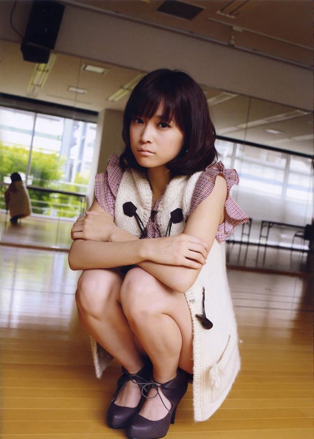 日本美女龟井绘里写真套图(图14)