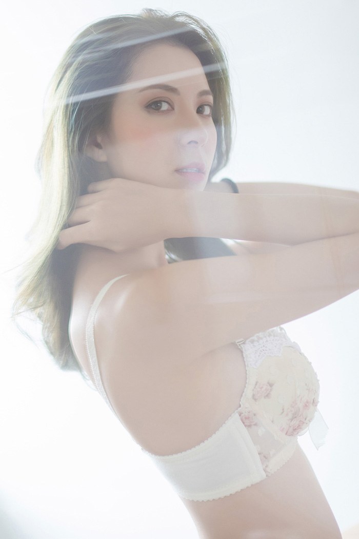 气质美女carry居家私房显完美身材(图34)