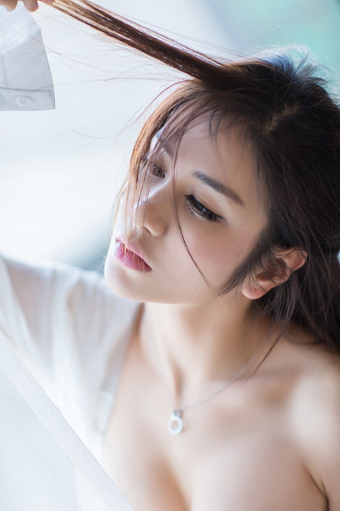 养眼少女李七喜衬衣连裤袜够吸睛(图24)