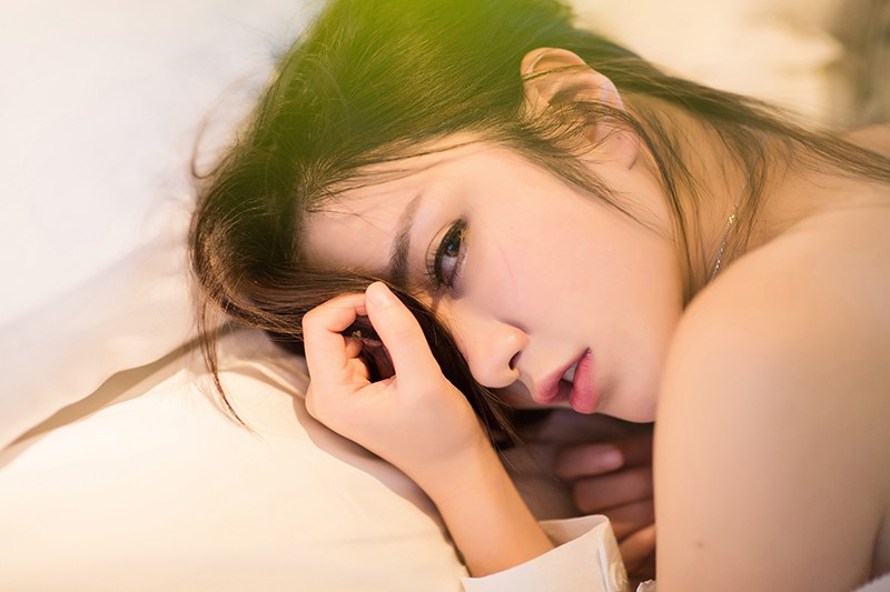 养眼少女李七喜衬衣连裤袜够吸睛(图36)