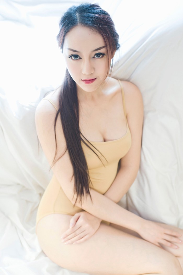 风骚欲女高冷猫步豪乳翘臀诱惑足(图19)