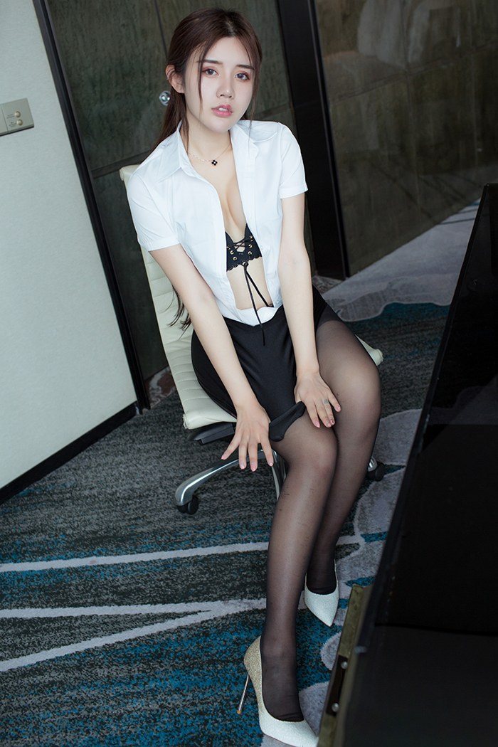 性感女秘书兔子制服黑丝秀色可餐(图18)