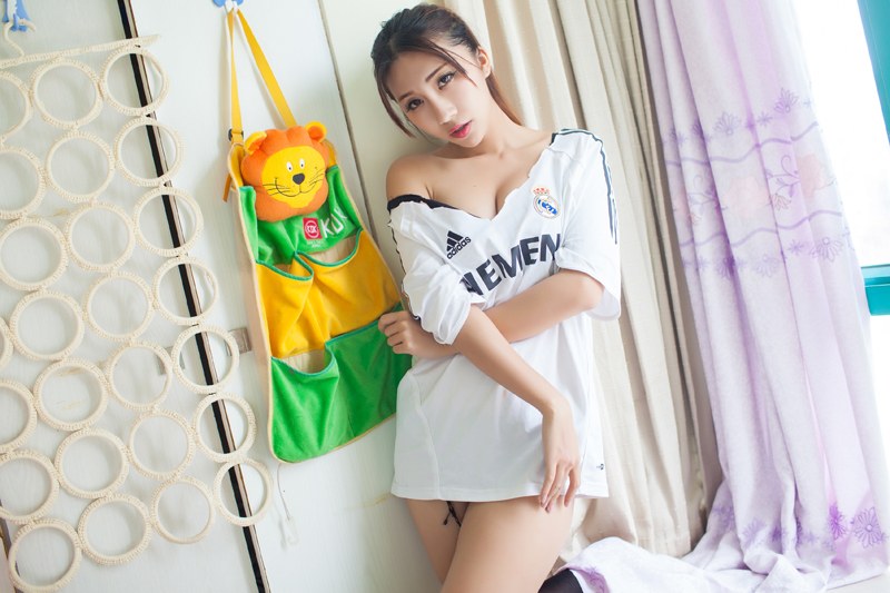 美娇娘霸气欣爷姿势撩人眼神妩媚(图52)