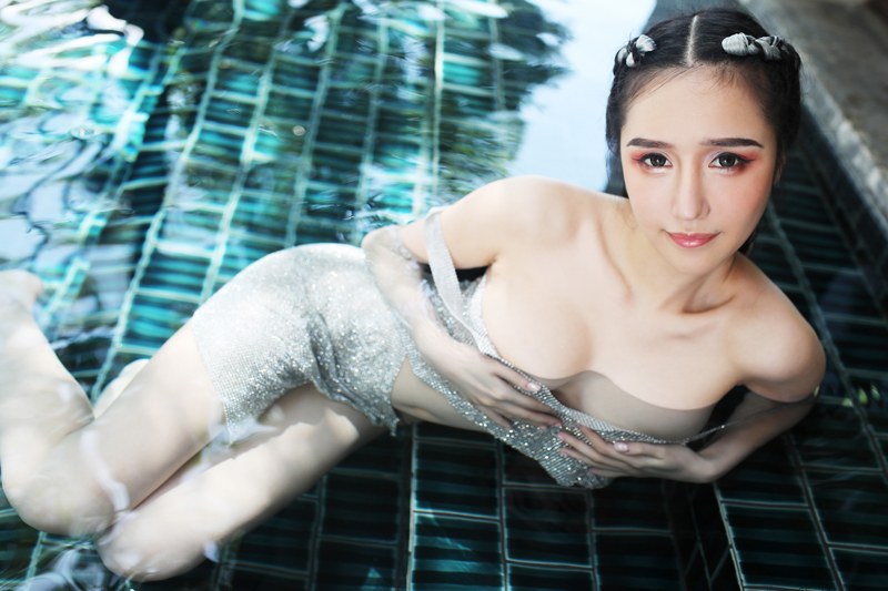 宅男女神于大小姐酥胸翘臀人比花娇(图42)