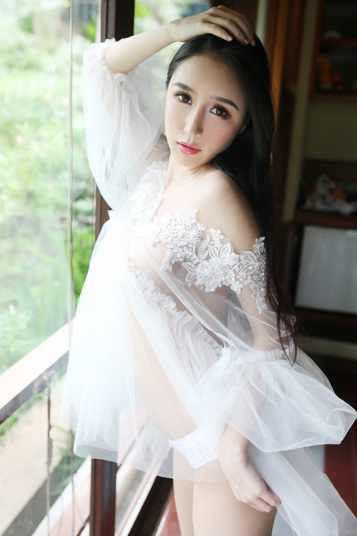 宅男女神于大小姐酥胸翘臀人比花娇(图8)