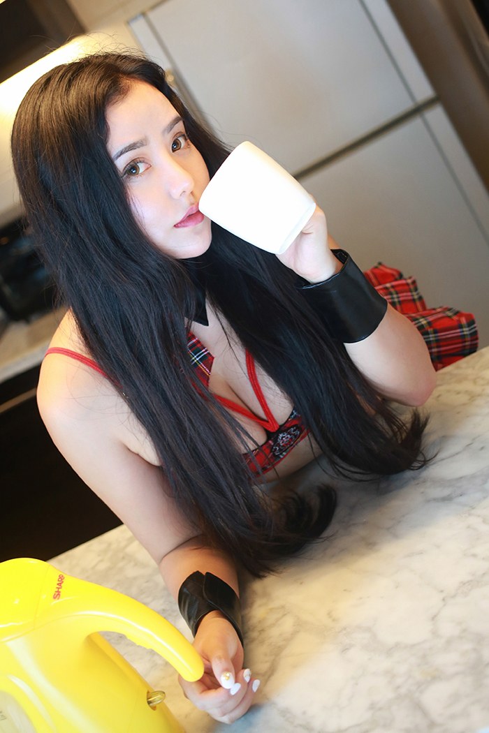 肥臀嫩模玛鲁娜情趣内衣曲线傲人(图29)