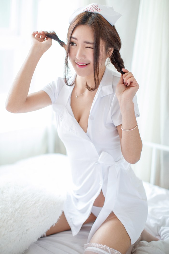 美娇娘周琰琳内衣秀诱人身材完爆无疑(图15)