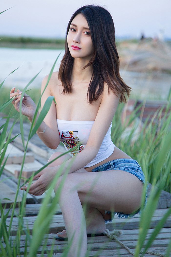 魅惑美人田梓茵丰乳肥臀风情万种(图6)