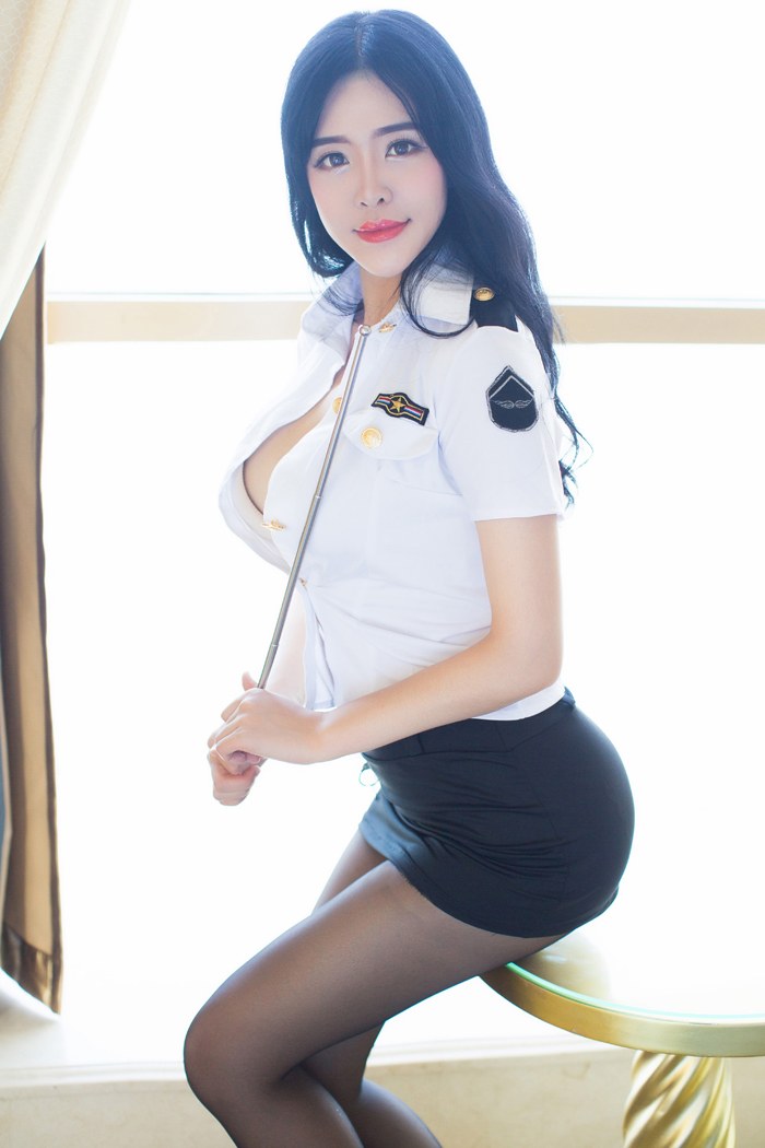 热辣教官刘钰儿波涛汹涌欲火难耐(图8)