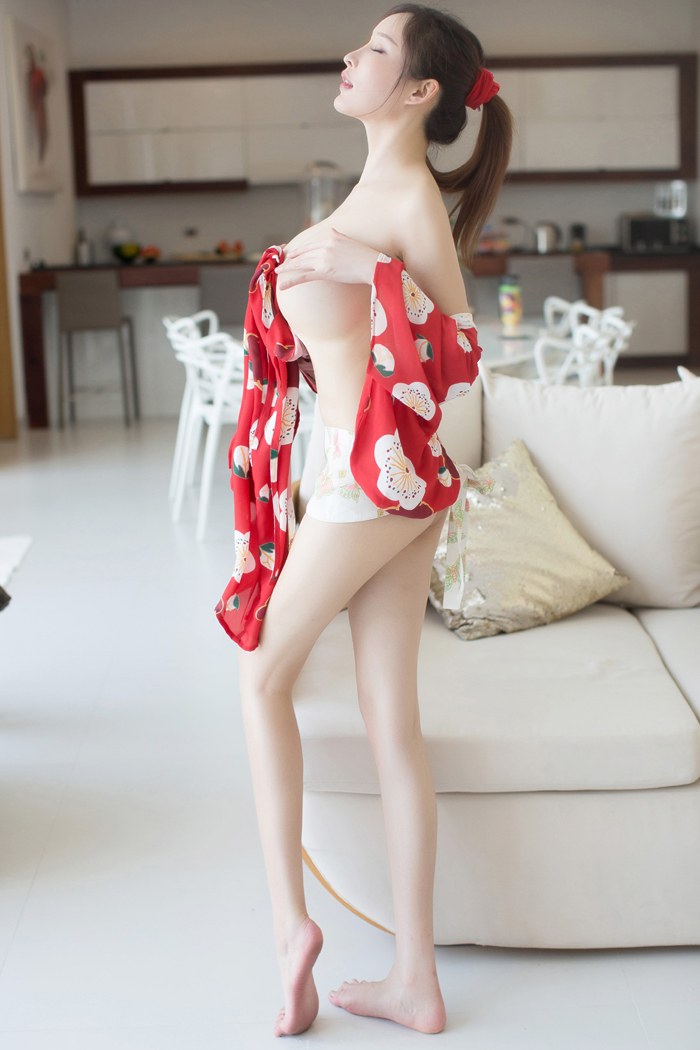 宅男宝贝奶瓶周妍希罗裘薄纱半遮胸(图30)