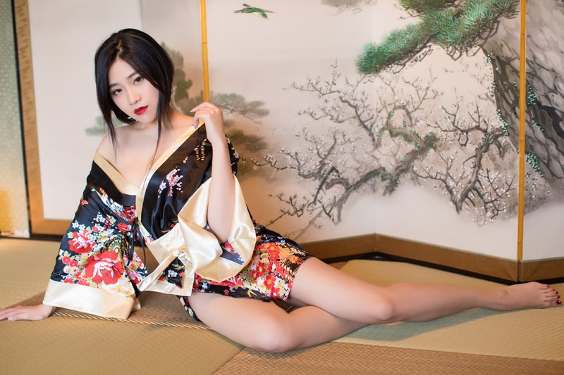 春宫玫瑰许诺半球显露令人浮想联翩(图55)