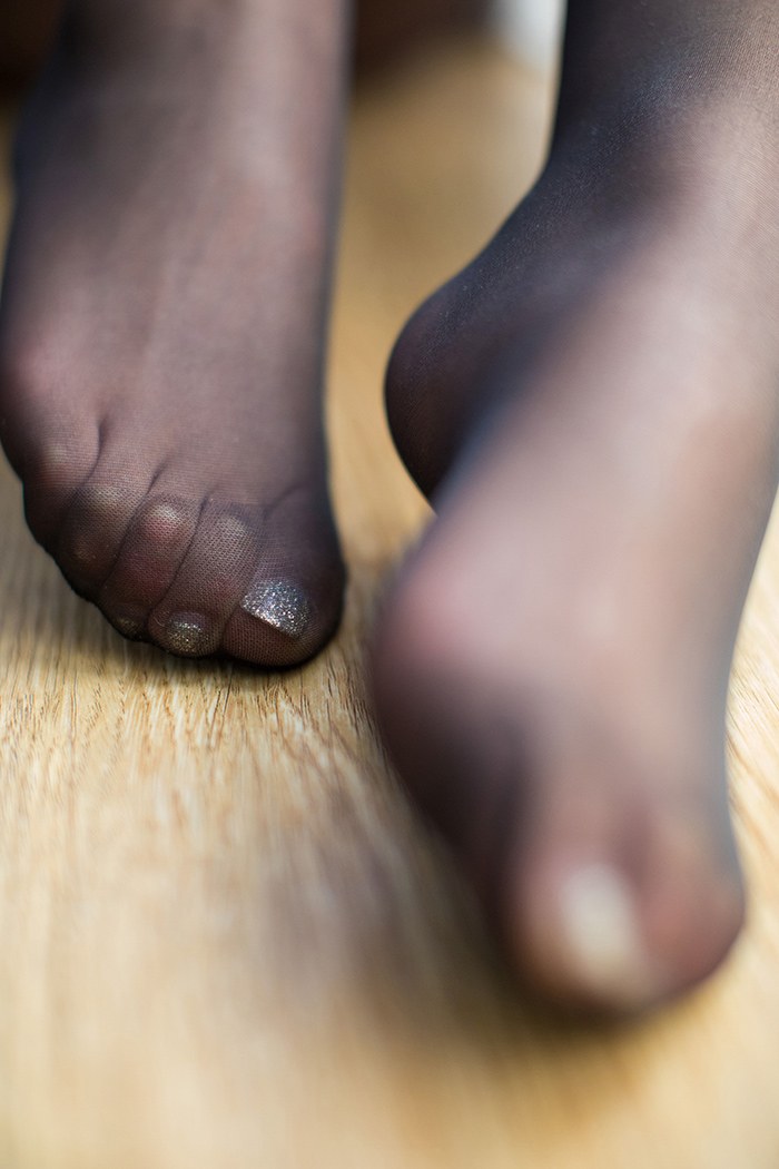 丝袜美女尹菲美腿修长美乳超诱人(图24)