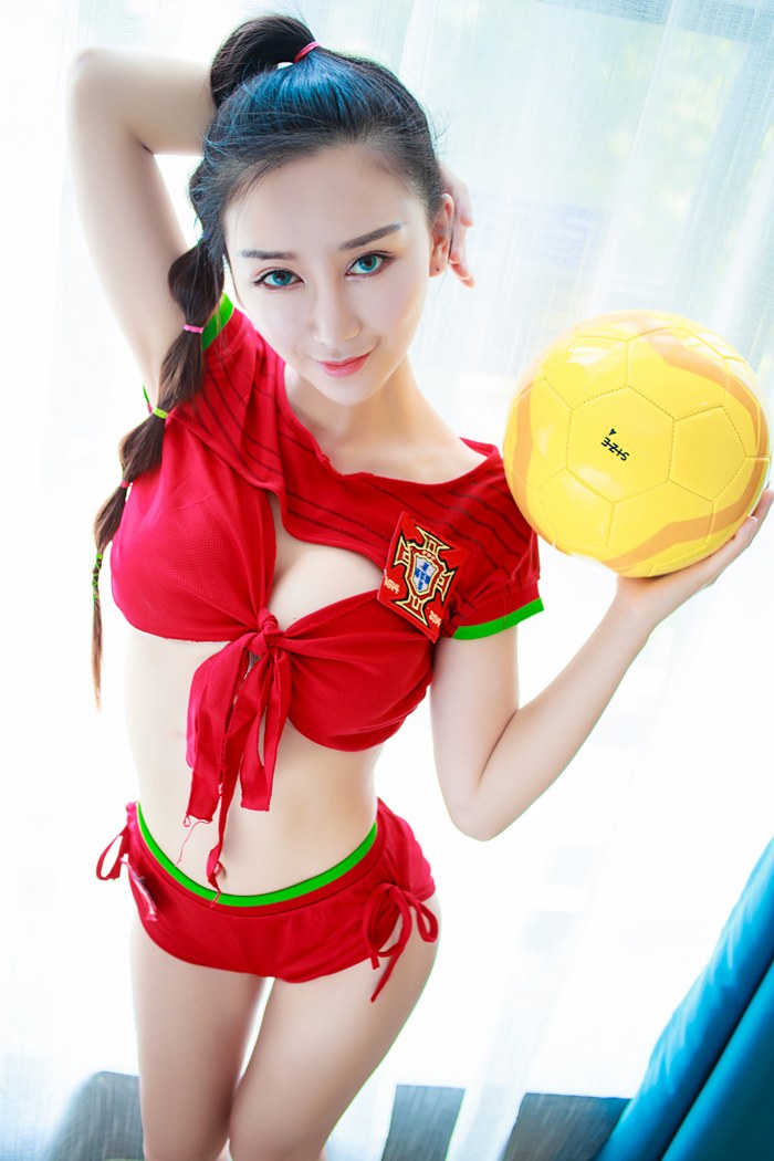 绝色欲女邹晶晶清凉装束难遮豪乳(图6)