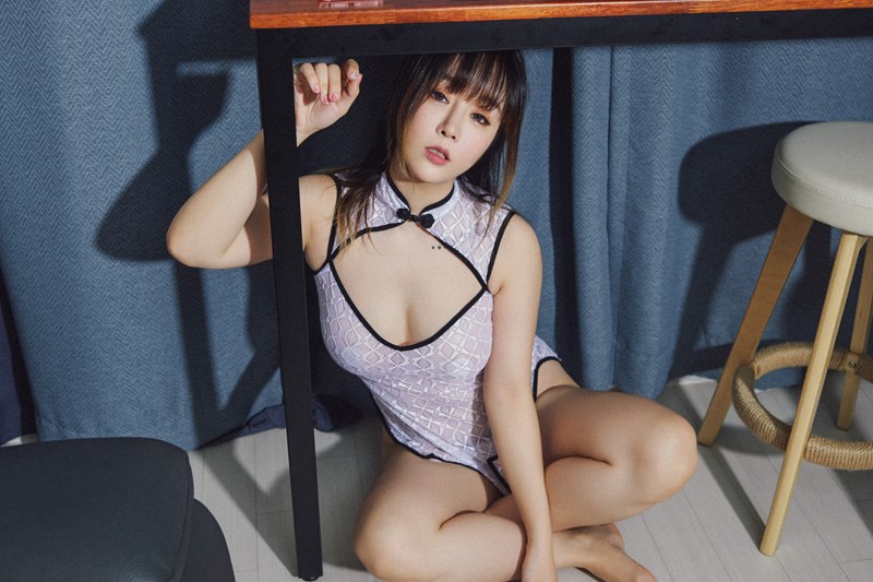 豪乳嫩模王雨纯粉嫩肌肤蚀骨销魂(图15)