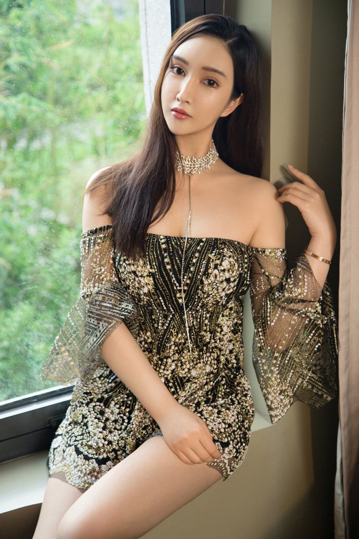 极品尤物金露碧眼大波上演极致吸睛(图44)