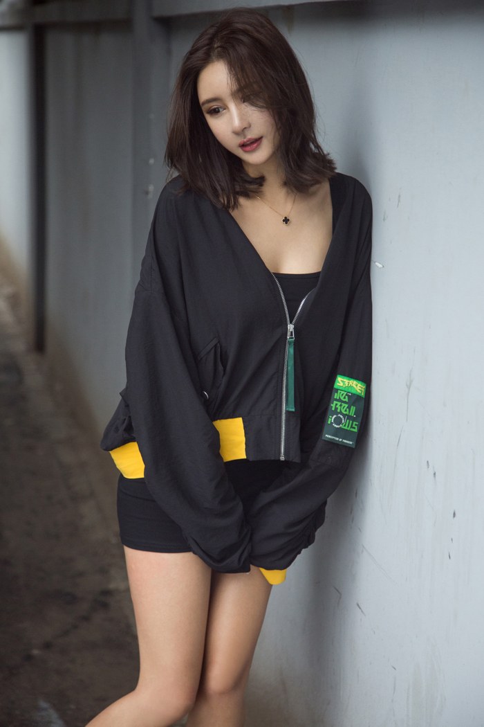 性感尤物尹菲粉嫩翘臀点燃你的欲火(图7)