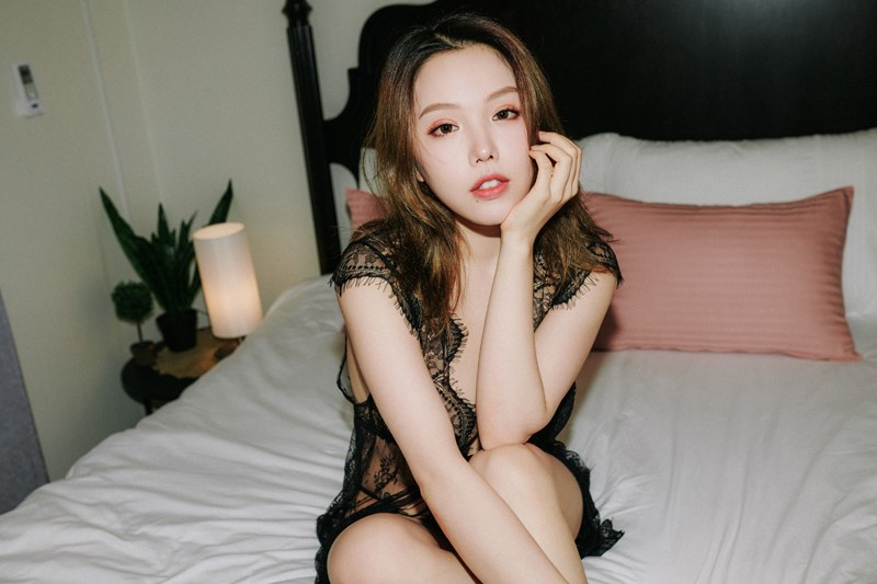 国民女神黄乐然丰臀巨乳风姿绰约(图13)