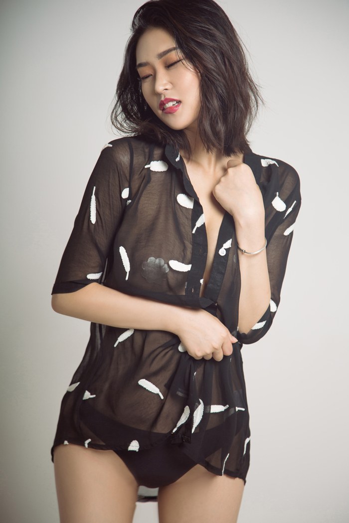 高冷贵妇果冻衣衫单薄尽显丰乳肥臀(图43)