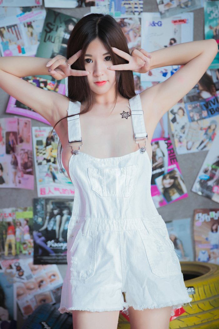 气质学妹点点白皙肌肤软萌可爱很迷人(图17)