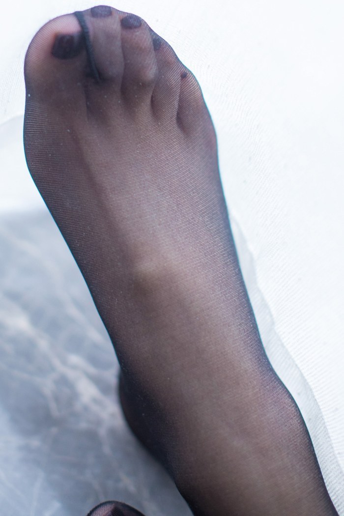 黑丝兔女郎酸酱兔火辣写真春光乍泄(图24)