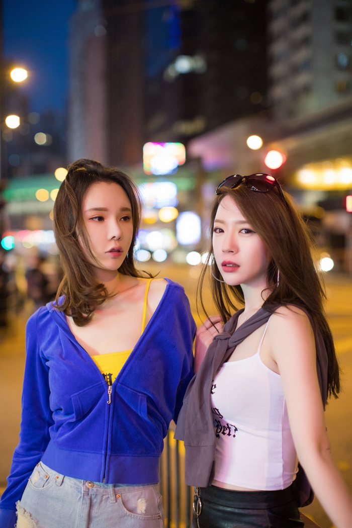 百合姐妹花床上相拥勾人欲望无穷无尽(图2)