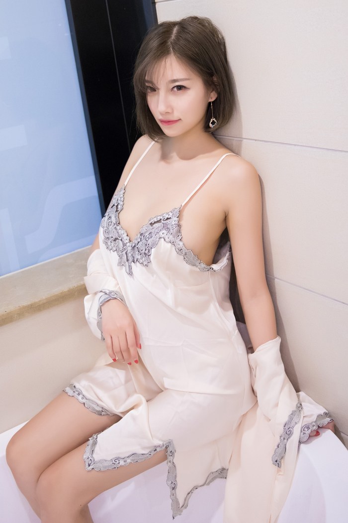 绝色女神杨晨晨前凸后翘巧笑嫣然(图40)