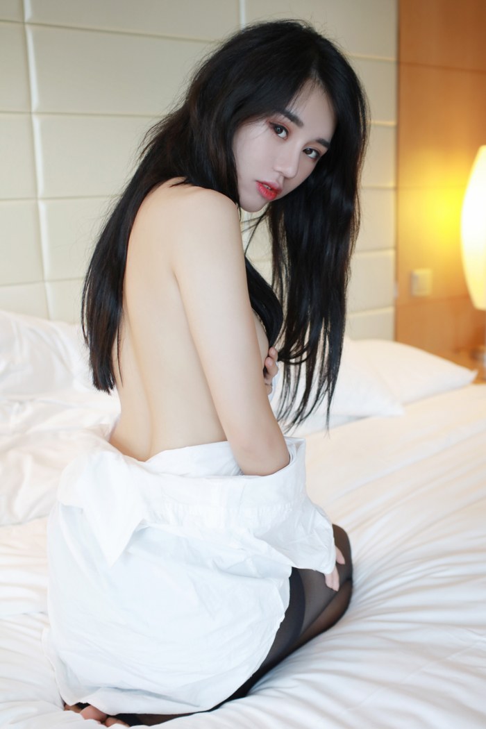 极品女神白子嫣丝袜美腿修长迷人(图6)