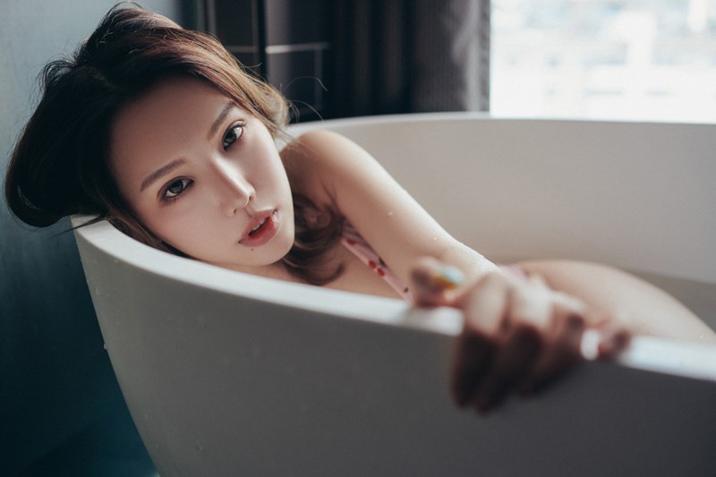 爆乳女友黄乐然家中无人大胆搔首弄姿(图27)