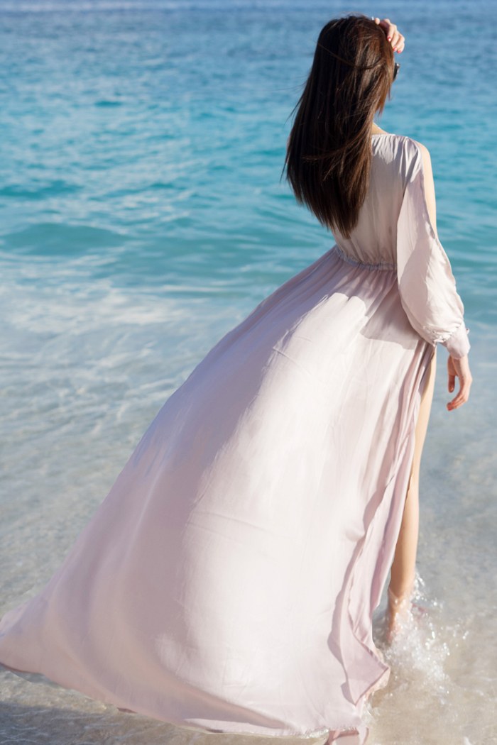 女神周妍希丝裙下真空娇躯若隐若现(图41)