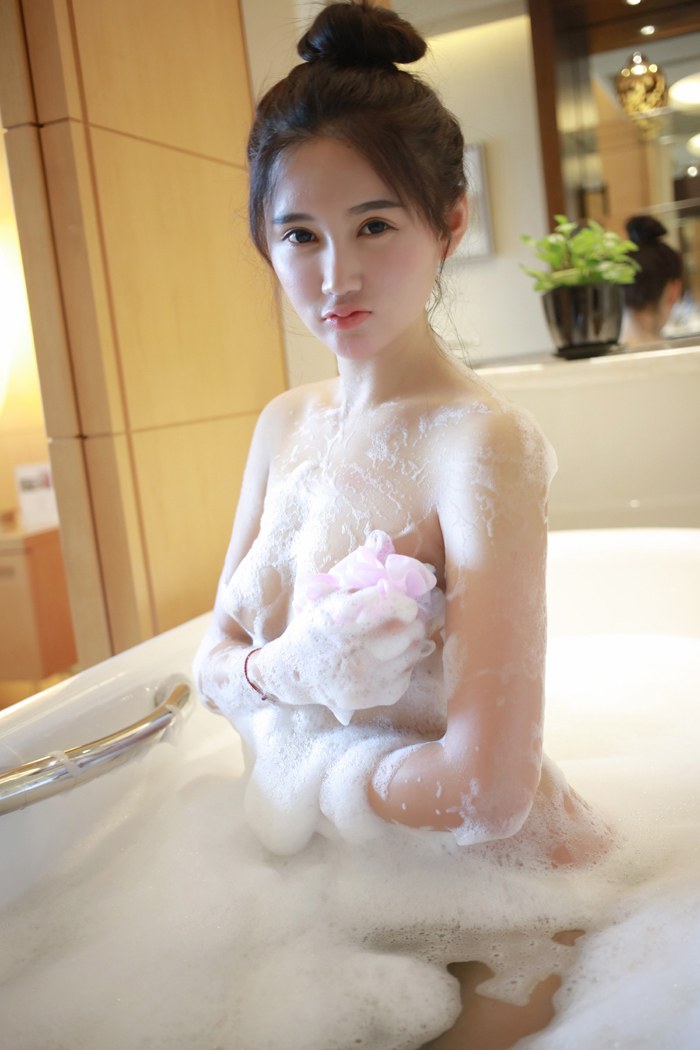 软妹程程激情泡泡浴轻拢慢捻太诱魂(图20)