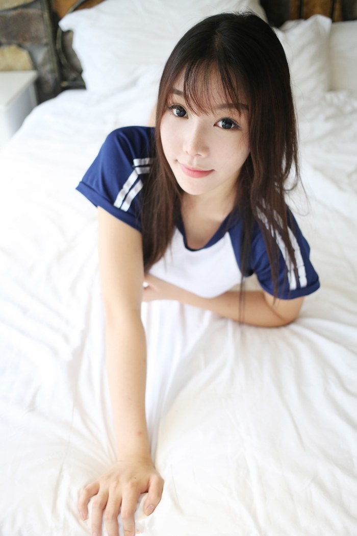 温顺学妹芝芝娇躯玲珑有致肌肤粉嫩(图33)