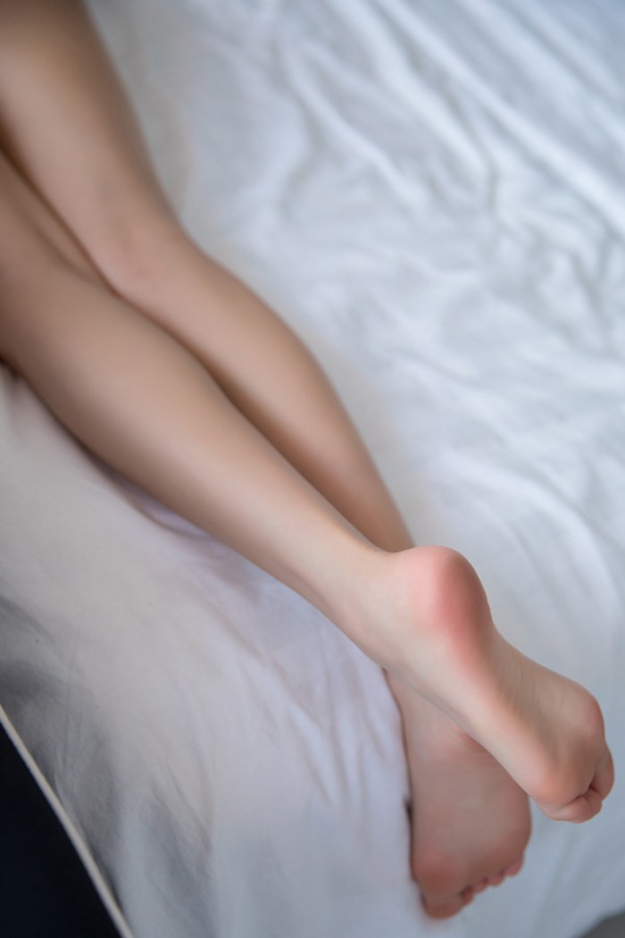 气质女神杨晨晨玉腿软滑肌肤白嫩嫩(图46)