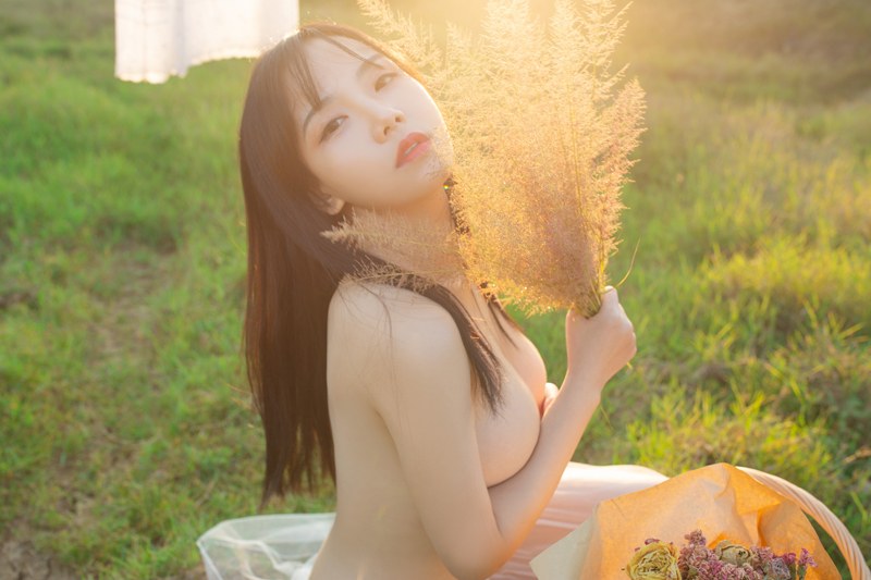 灵气女孩徐微微野外一身薄纱秀色可餐(图39)