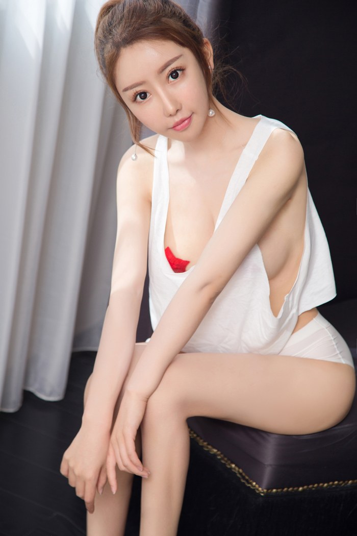 靓丽少女夏瑶如玉肌肤丰满酥胸迷人眼(图41)