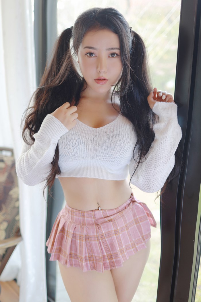 巨乳萌妹玛鲁娜超短裙盖不住挺翘丰臀(图39)