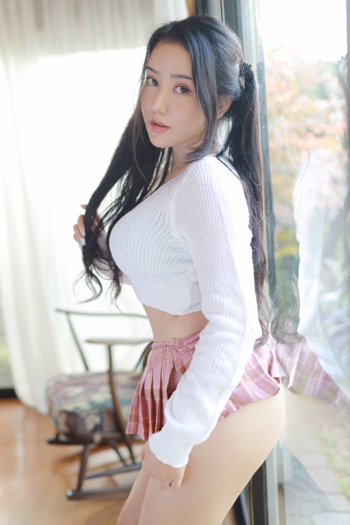 巨乳萌妹玛鲁娜超短裙盖不住挺翘丰臀(图41)