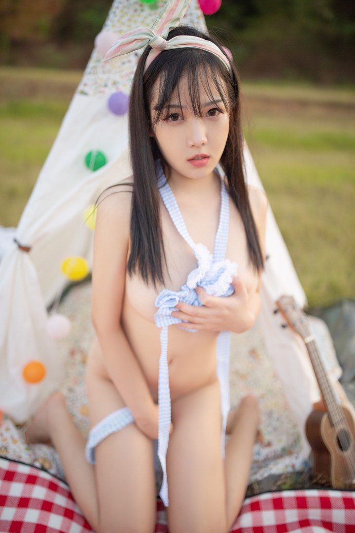 童颜巨乳徐微微野餐邀你品尝诱人胴体(图27)