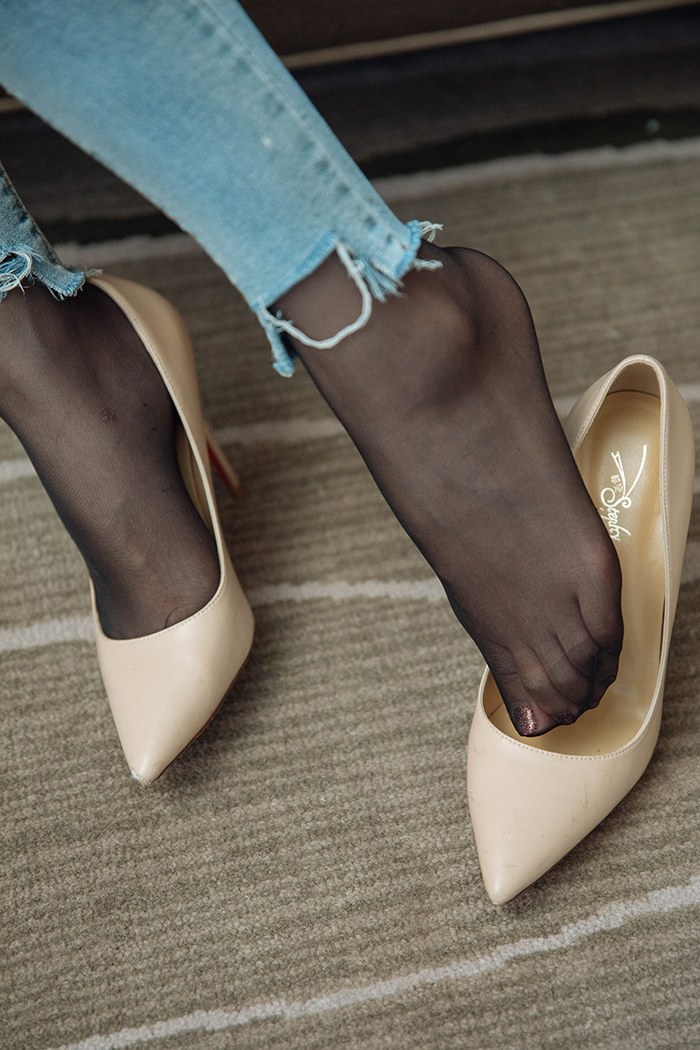 性感美人周于希修长身姿让人挪不开眼(图17)