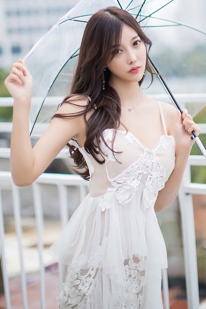 极品女神杨晨晨优美身姿让人迷醉其中(图5)