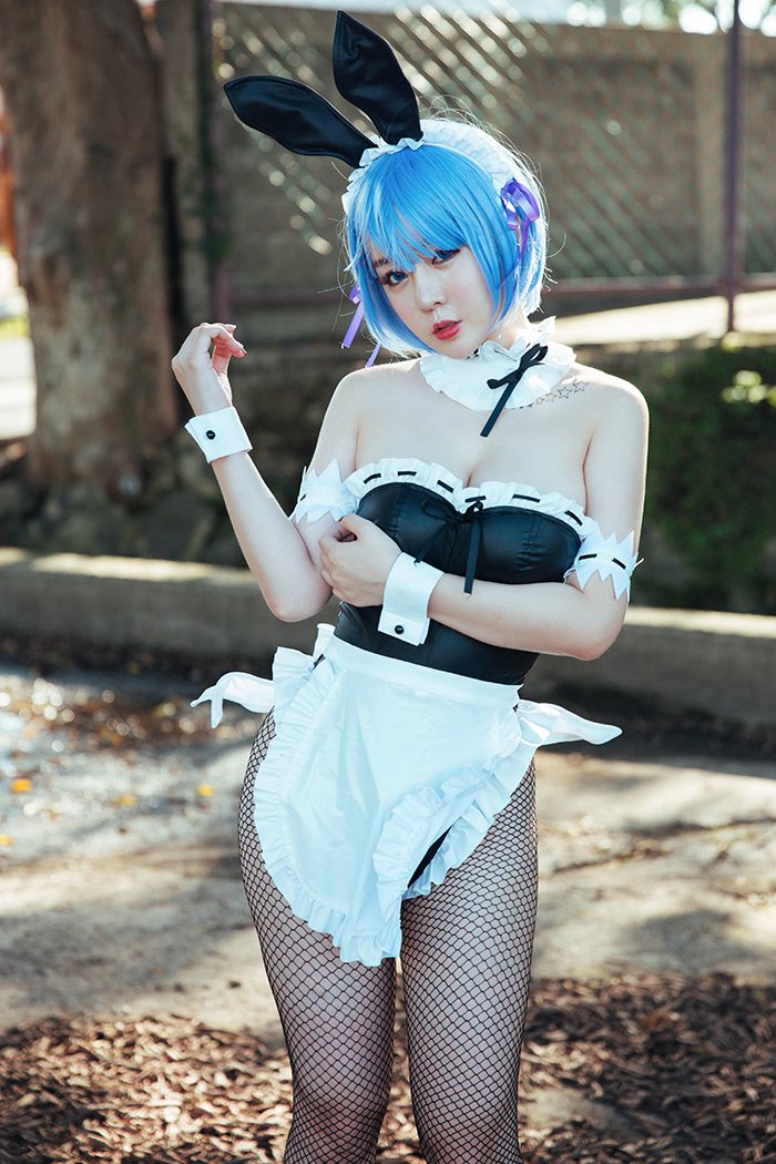 宅男女神王雨纯兔女郎装胴体惹火(图14)